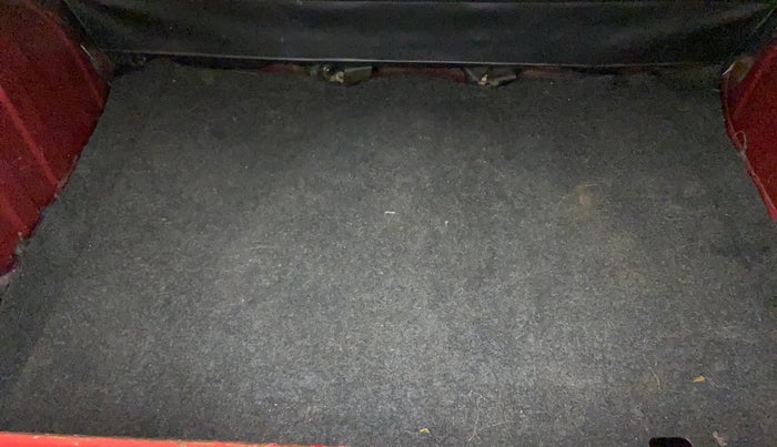 2016 Renault Kwid RXT 0.8, Petrol, Manual, 1,30,438 km, Boot Inside