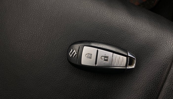 2015 Maruti Swift ZXI, Petrol, Manual, 81,325 km, Key Close Up