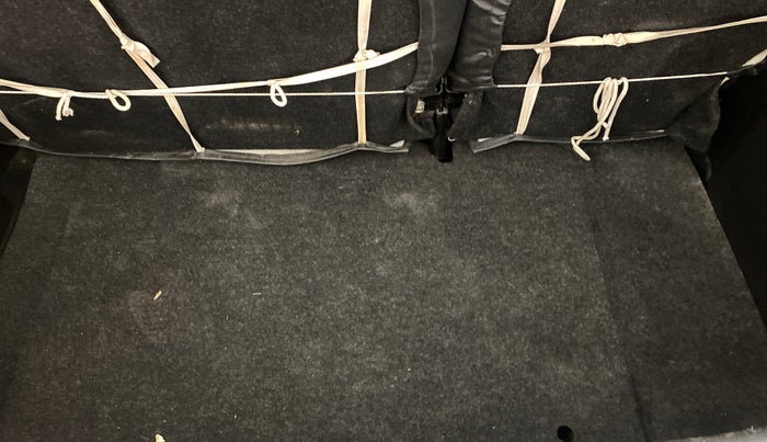 2015 Maruti Swift ZXI, Petrol, Manual, 81,325 km, Boot Inside