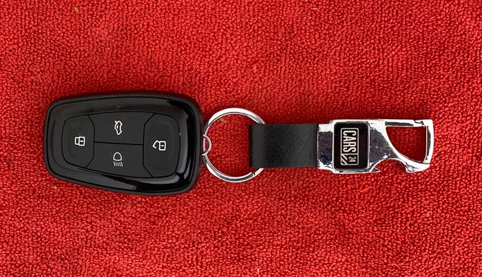 2022 Tata TIAGO NRG XZ MT, Petrol, Manual, 9,872 km, Key Close Up