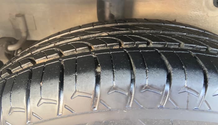 2018 Maruti Celerio ZXI AMT, Petrol, Automatic, 93,877 km, Right Rear Tyre Tread