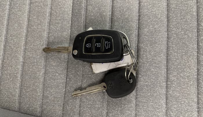 2023 Hyundai GRAND I10 NIOS SPORTZ 1.2 KAPPA VTVT, Petrol, Manual, 27,049 km, Key Close Up
