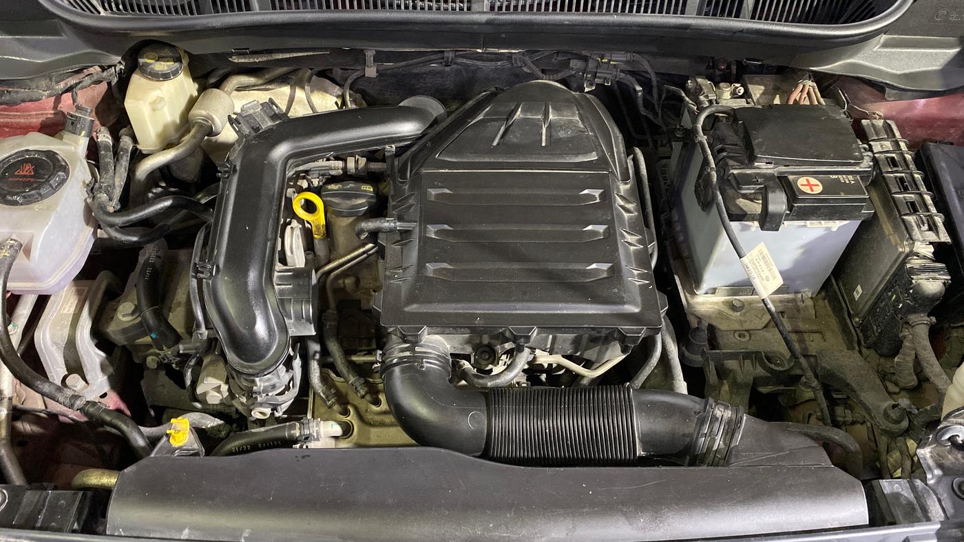 2022 Volkswagen TAIGUN HIGHLINE 1.0 TSI MT, Petrol, Manual, 22,818 km, Engine View