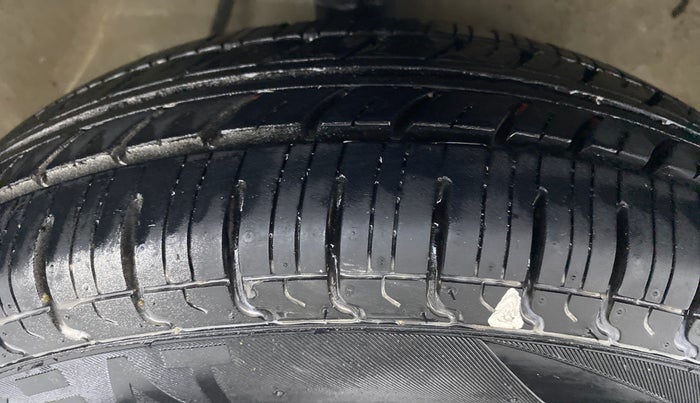 2018 Maruti Alto 800 LXI, Petrol, Manual, 19,554 km, Right Front Tyre Tread