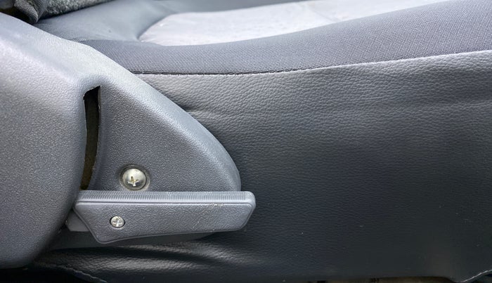 2018 Maruti Alto 800 LXI, Petrol, Manual, 19,554 km, Driver Side Adjustment Panel