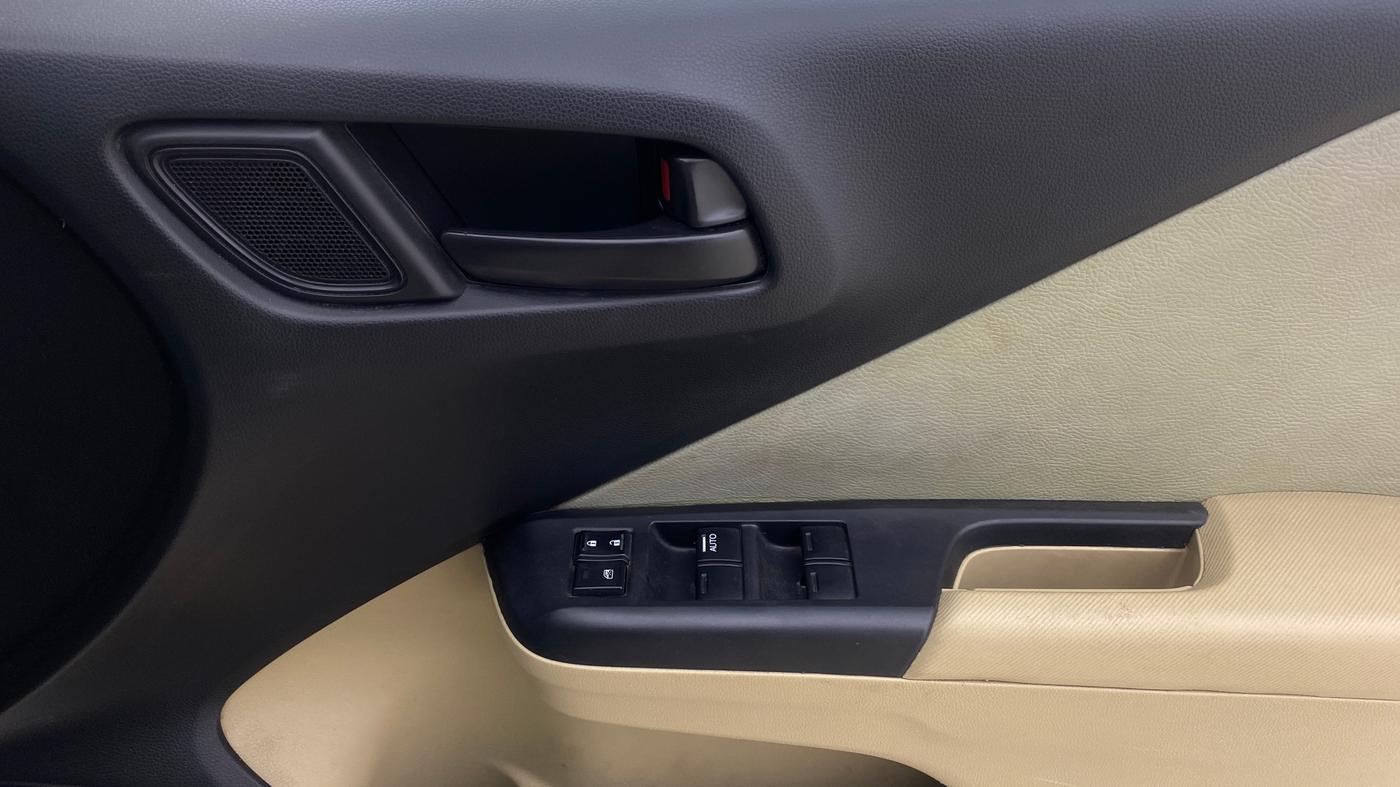 2014 Honda City 1.5L I-VTEC SV, Petrol, Manual, 39,896 km, Driver Side Door Panels Control
