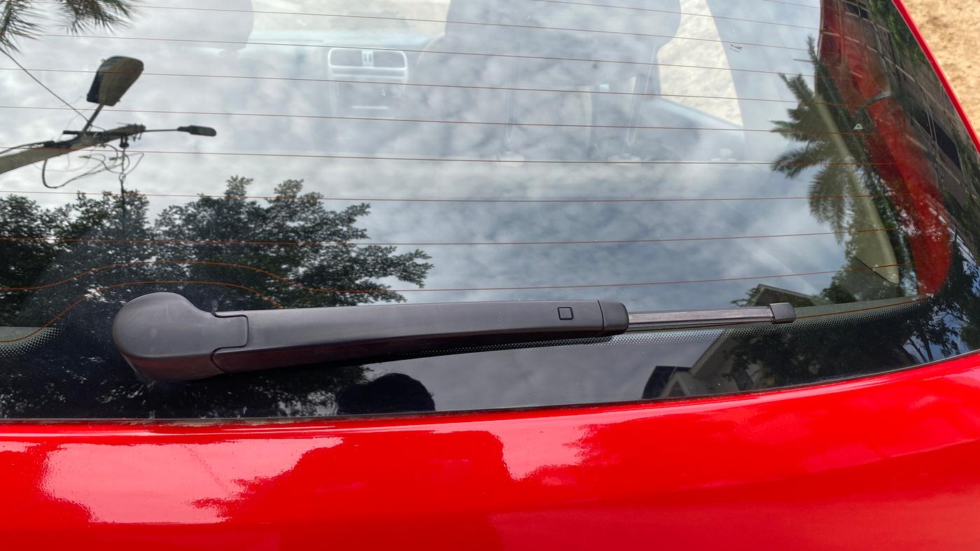 2017 Volkswagen Polo HIGHLINE1.2L, Petrol, Manual, 80,408 km, Rear Wiper