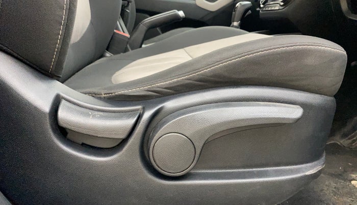 2018 Hyundai Creta SX AT 1.6 PETROL, Petrol, Automatic, 66,376 km, Driver Side Adjustment Panel