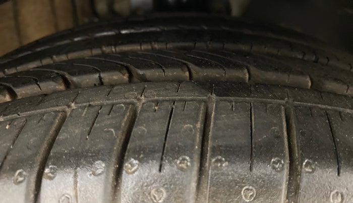 2021 Volkswagen Polo GT TSI AT 1.0, Petrol, Automatic, 34,295 km, Right Front Tyre Tread