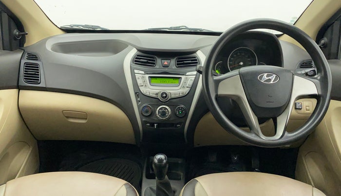 2016 Hyundai Eon MAGNA + AIRBAG, CNG, Manual, 79,911 km, Dashboard