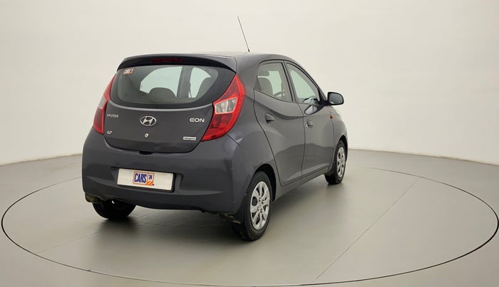2016 Hyundai Eon MAGNA + AIRBAG, CNG, Manual, 79,911 km, Right Back Diagonal