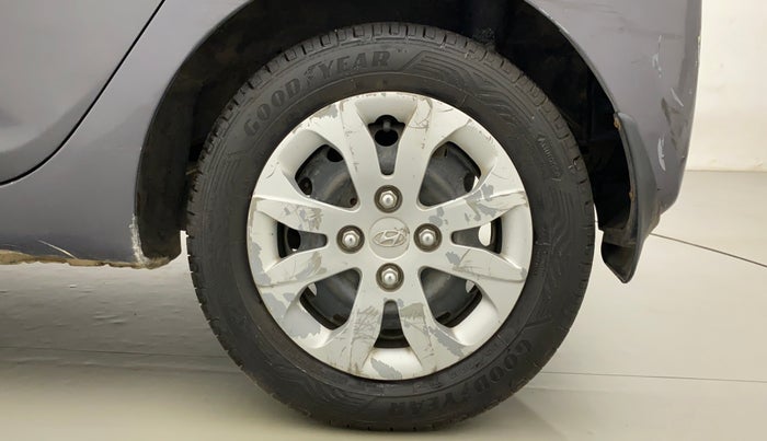 2016 Hyundai Eon MAGNA + AIRBAG, CNG, Manual, 79,911 km, Left Rear Wheel