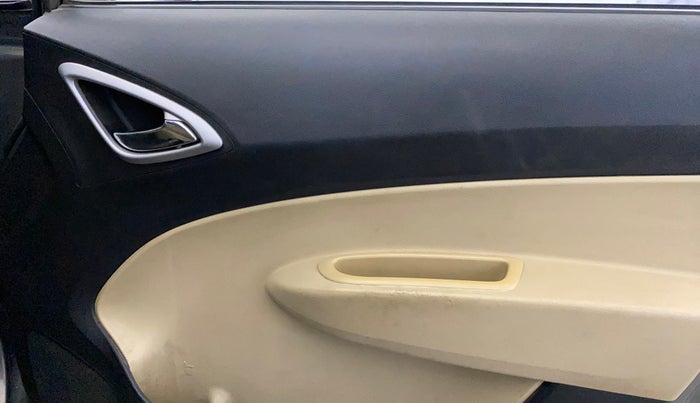 2016 Chevrolet Sail 1.2 LS, Petrol, Manual, 76,931 km, Driver Side Door Panels Control