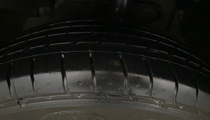 2022 Tata NEXON XM PETROL, Petrol, Manual, 46,195 km, Left Front Tyre Tread