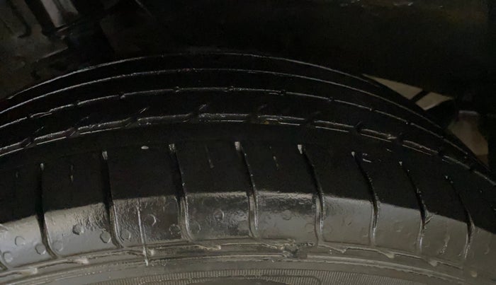 2022 Tata NEXON XM PETROL, Petrol, Manual, 46,195 km, Right Rear Tyre Tread