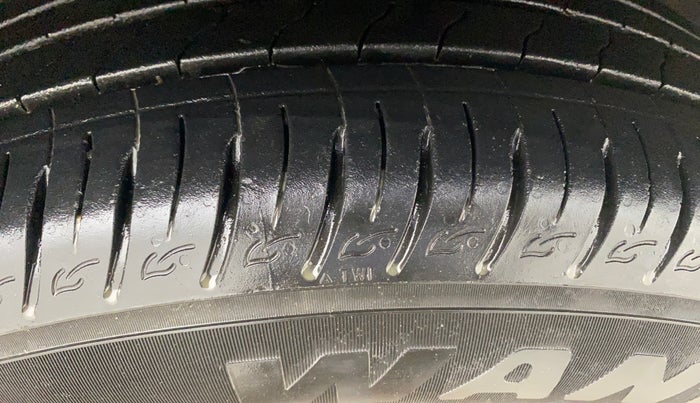 2019 Hyundai VENUE SX(O) 1.4 CRDI, Diesel, Manual, 1,47,495 km, Right Front Tyre Tread