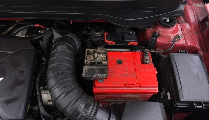 2019 Hyundai VENUE SX(O) 1.4 CRDI, Diesel, Manual, 1,47,495 km, Engine View - Left