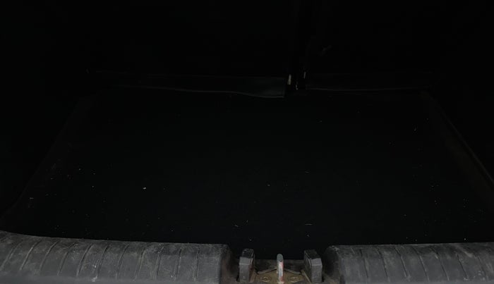 2019 Hyundai VENUE SX(O) 1.4 CRDI, Diesel, Manual, 1,47,495 km, Boot Inside