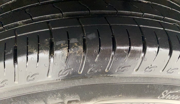 2019 Hyundai VENUE SX(O) 1.4 CRDI, Diesel, Manual, 1,47,495 km, Left Rear Tyre Tread