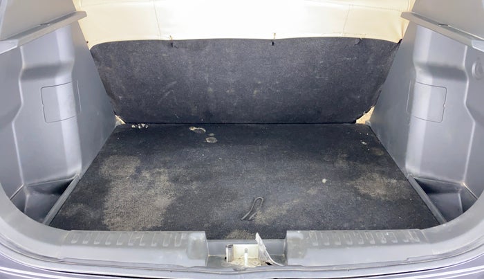 2018 Maruti Vitara Brezza VDI, Diesel, Manual, 28,566 km, Boot Inside