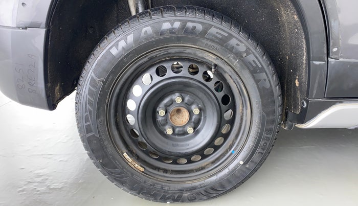 2018 Maruti Vitara Brezza VDI, Diesel, Manual, 28,566 km, Right Rear Wheel