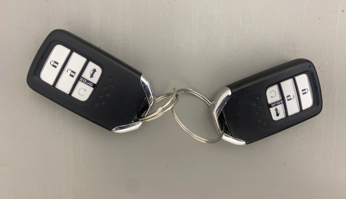 2019 Honda Civic 1.8L I-VTEC ZX CVT, Petrol, Automatic, 30,667 km, Key Close Up