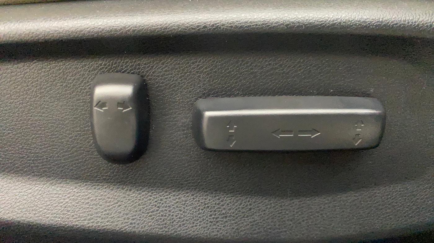 2019 Honda Civic 1.8L I-VTEC ZX CVT, Petrol, Automatic, 30,667 km, Driver Side Adjustment Panel