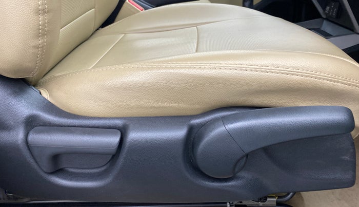 2020 Honda City V MT PETROL, Petrol, Manual, 14,889 km, Driver Side Adjustment Panel