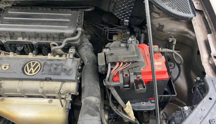 2015 Volkswagen Vento HIGHLINE 1.6 MPI, Petrol, Manual, 68,636 km, Engine View - Left