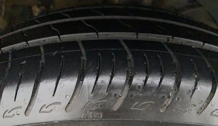 2021 Maruti Baleno SIGMA PETROL 1.2, Petrol, Manual, 12,919 km, Right Rear Tyre Tread