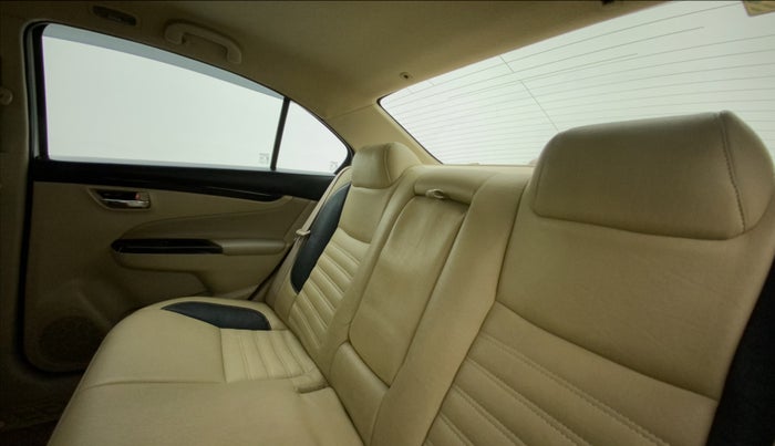 2017 Maruti Ciaz ZETA 1.4  AT PETROL, Petrol, Automatic, 63,948 km, Right Side Rear Door Cabin