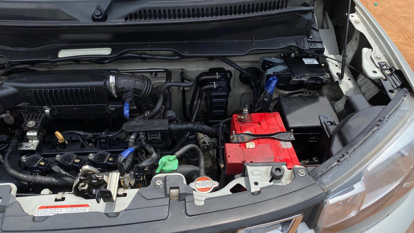 2020 Maruti S PRESSO VXI PLUS AMT, Petrol, Automatic, 28,731 km, Engine View - Left