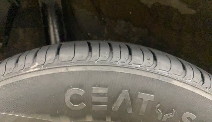 2022 Hyundai VENUE S (O) 1.0 TURBO IMT, Petrol, Manual, 17,062 km, Right Rear Tyre Tread