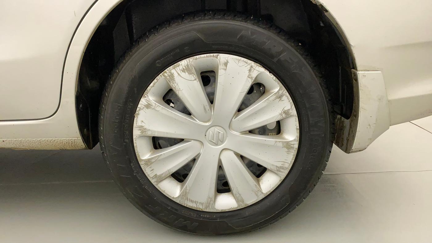 2017 Maruti Ertiga VDI SHVS, Diesel, Manual, 1,04,810 km, Left Rear Wheel