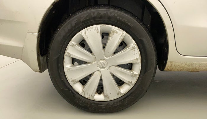 2017 Maruti Ertiga VDI SHVS, Diesel, Manual, 1,04,810 km, Right Rear Wheel