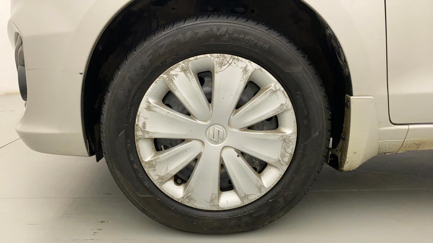 2017 Maruti Ertiga VDI SHVS, Diesel, Manual, 1,04,810 km, Left Front Wheel
