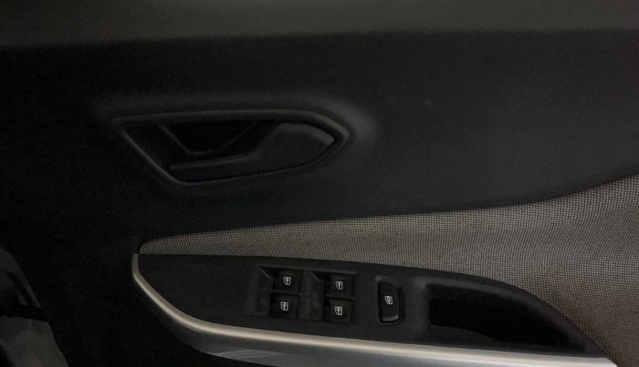 2023 Nissan MAGNITE XE, Petrol, Manual, 2,967 km, Driver Side Door Panels Control