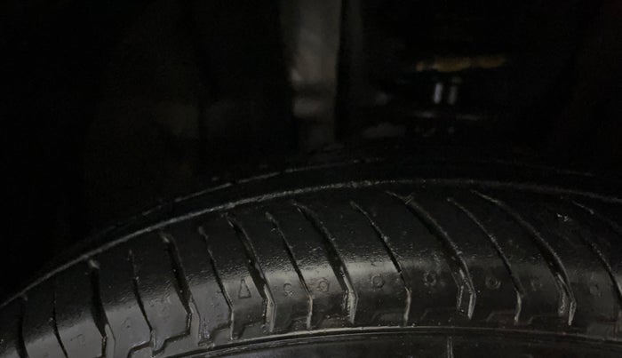 2023 Nissan MAGNITE XE, Petrol, Manual, 2,967 km, Left Front Tyre Tread