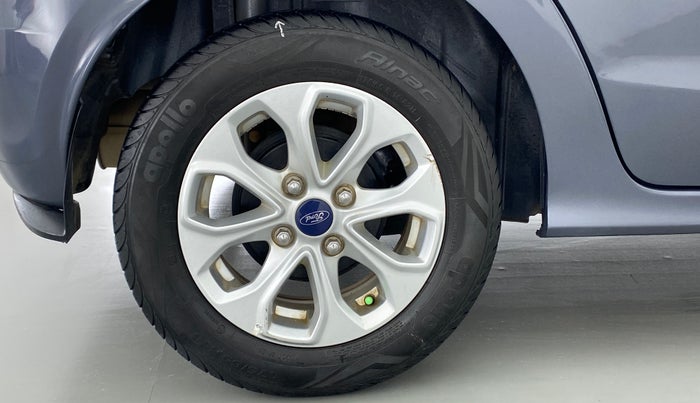 2018 Ford New Figo 1.2 TITANIUM, Petrol, Manual, 23,112 km, Right Rear Wheel