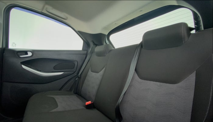 2018 Ford New Figo 1.2 TITANIUM, Petrol, Manual, 23,112 km, Right Side Rear Door Cabin