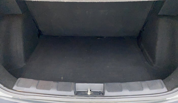 2018 Tata NEXON XT 1.2, Petrol, Manual, 16,651 km, Boot Inside