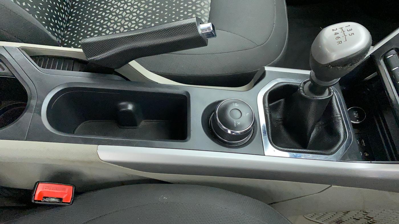 2018 Tata NEXON XT 1.2, Petrol, Manual, 16,651 km, Gear Lever