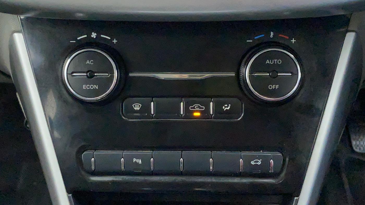 2018 Tata NEXON XT 1.2, Petrol, Manual, 16,651 km, Automatic Climate Control