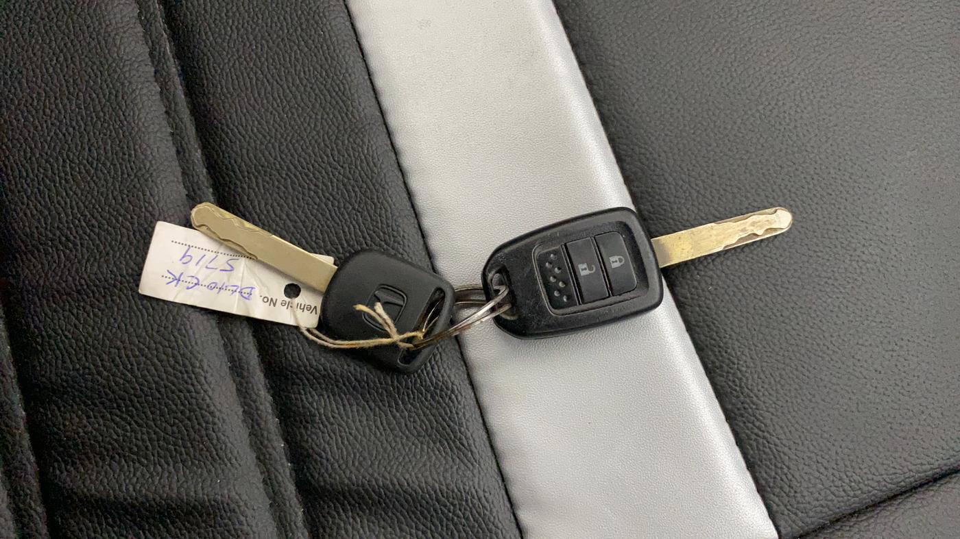 2018 Honda Jazz 1.2L I-VTEC V CVT, Petrol, Automatic, 56,902 km, Key Close Up