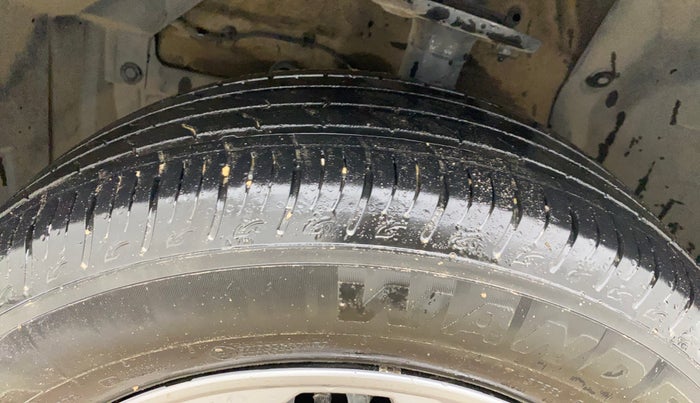 2024 Maruti BREZZA LXI S- CNG, CNG, Manual, 39,904 km, Left Front Tyre Tread