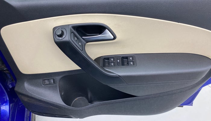 2021 Volkswagen Vento HIGHLINE PLUS 1.0 TSI AT, Petrol, Automatic, 25,578 km, Driver Side Door Panels Control