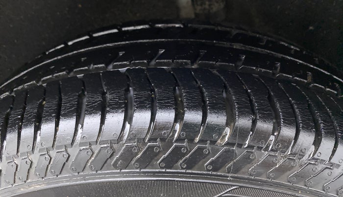 2019 Ford Ecosport TITANIUM 1.5L PETROL, Petrol, Manual, 20,876 km, Left Rear Tyre Tread
