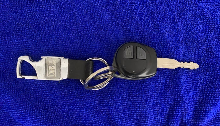 2010 Maruti Swift Dzire VXI, Petrol, Manual, 82,627 km, Key Close Up