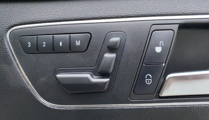 2013 Mercedes Benz E Class E 220 CDI AVANTGARDE, Diesel, Automatic, 65,131 km, Driver Side Adjustment Panel
