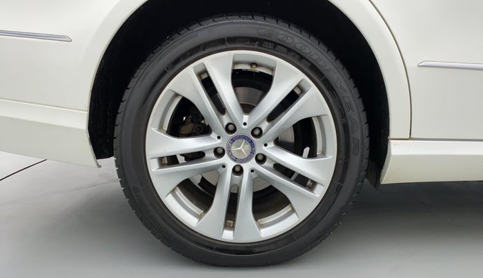 2013 Mercedes Benz E Class E 220 CDI AVANTGARDE, Diesel, Automatic, 65,131 km, Right Rear Wheel